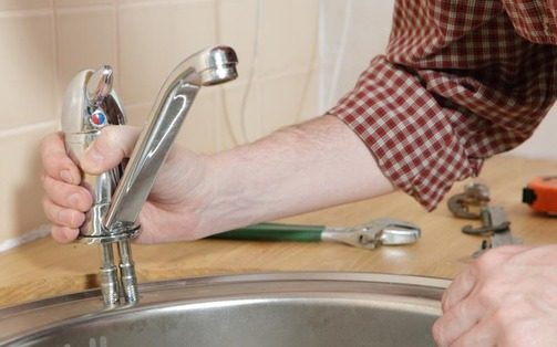 serviços de encanador